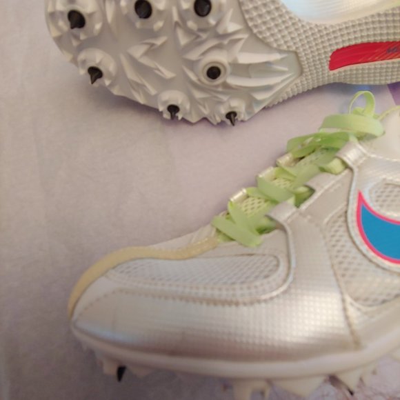 Nike Cheer Unite White-Matte Silver Shoe - Picture 3 of 10